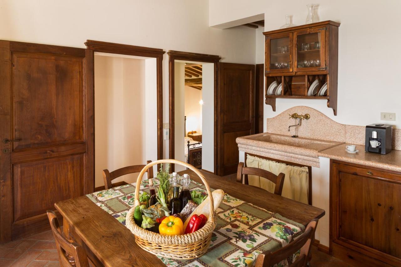 Natouroasi Agriturismo Pensionat Monte San Savino Exteriör bild